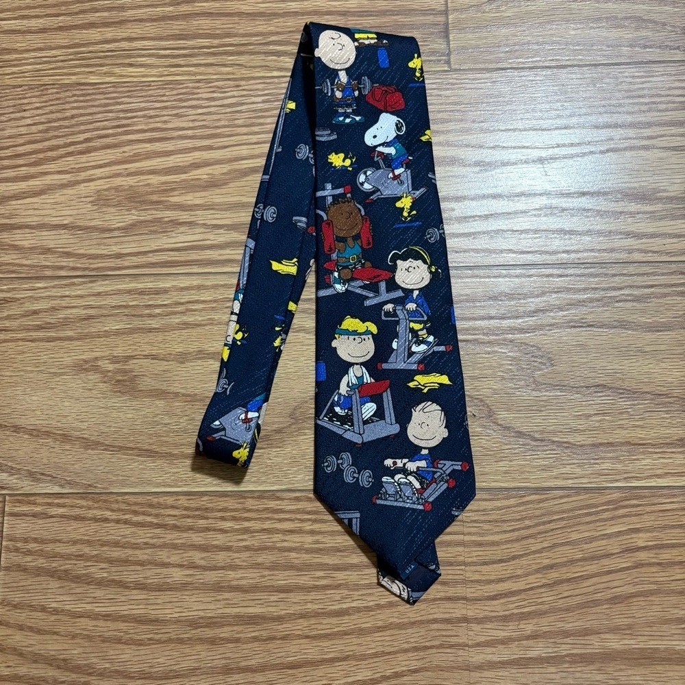 Peanuts Tie